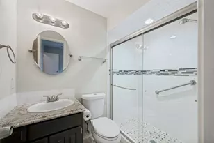 6008 Brentcove Dr, Arlington, TX 76001 - Photo 17