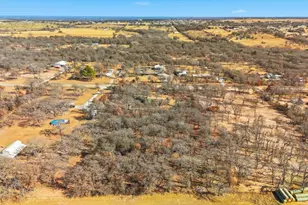 504 Windsor Ln, Springtown, TX 76082 - Photo 39