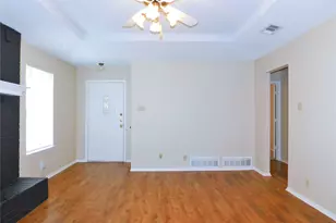 2212 Bolivar St, Denton, TX 76201 - Photo 3