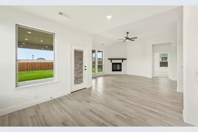 925 Cannes Drive, Red Oak, TX 75154 - Photo 15