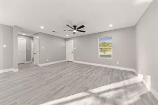 2970 Minoco Dr, Dallas, TX 75227 - Photo 7