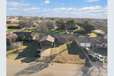 706 Hill City Drive, Duncanville, TX 75116 - Photo 5