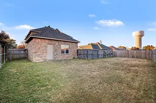 208 Cobblestone Cir, Red Oak, TX 75154 - Photo 37