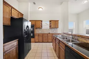 208 Cobblestone Cir, Red Oak, TX 75154 - Photo 11