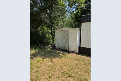 914 Pawnee Trail, Granbury, TX 76048 - Photo 15