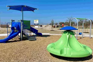 1928 Cherokee Ln, Cleburne, TX 76033 - Photo 7