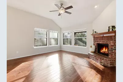 11217 Clover Knoll Drive, Frisco, TX 75035 - Photo 11