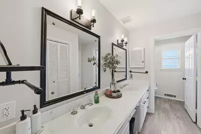 1605 Northlake Court, Arlington, TX 76012 - Photo 11