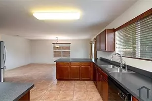 4900 Meadow Trails Dr, Fort Worth, TX 76244 - Photo 5