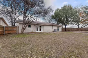 5516 Laredo Ln, Garland, TX 75043 - Photo 31