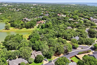 18 Royal Oaks Boulevard, Hickory Creek, TX 75065 - Photo 11