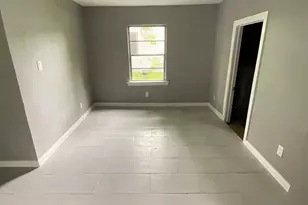 3077 Sunnyvale St, Dallas, TX 75216 - Photo 9