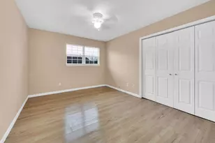 910 S Preston St, Ennis, TX 75119 - Photo 15