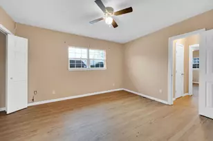 910 S Preston St, Ennis, TX 75119 - Photo 17