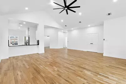 1812 Muncie Avenue, Dallas, TX 75212 - Photo 3