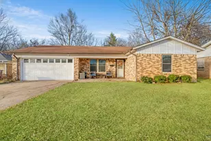 1865 Jackson St, Paris, TX 75460 - Photo 1