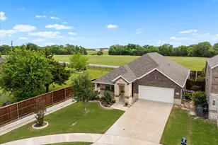 252 Rosewood Dr, Lavon, TX 75166 - Photo 1