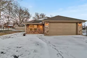 399 S Main St, Blue Ridge, TX 75424 - Photo 23