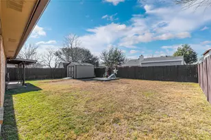 7921 Pebblebrook Dr, Watauga, TX 76148 - Photo 33