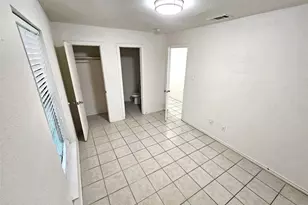 2839 Avenue J, Fort Worth, TX 76105 - Photo 13