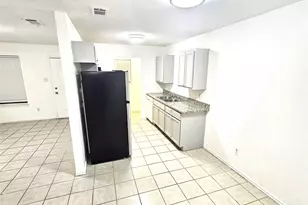 2839 Avenue J, Fort Worth, TX 76105 - Photo 5