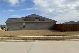 605 Merriam Dr, Princeton, TX 75407 - Photo 3