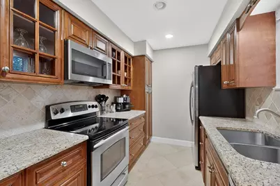 10534 Stone Canyon Road #111, Dallas, TX 75230 - Photo 7