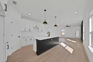 2912 Brigham Ln, Dallas, TX 75215 - Photo 3