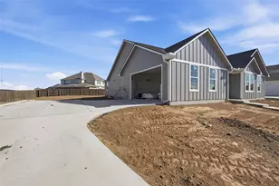 2012 Palafox Dr, Lorena, TX 76655 - Photo 3