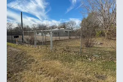 1709 N Main Street, Cleburne, TX 76033 - Photo 5