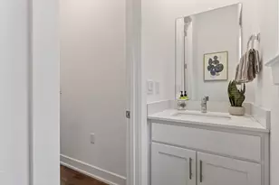 737 N Zang Blvd, Dallas, TX 75208 - Photo 23