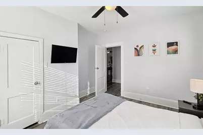 702 N Edgefield Avenue, Dallas, TX 75208 - Photo 9