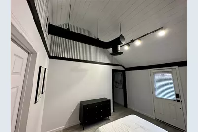 3345 8th Avenue #sideapartment, Fort Worth, TX 76110 - Photo 11