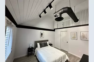 3345 8th Avenue #sideapartment, Fort Worth, TX 76110 - Photo 13