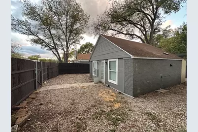 3345 8th Avenue #sideapartment, Fort Worth, TX 76110 - Photo 17