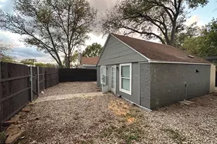 3345 8th Ave, Fort Worth, TX 76110 - Photo 17