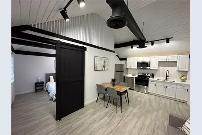 3345 8th Avenue #sideapartment, Fort Worth, TX 76110 - Photo 5