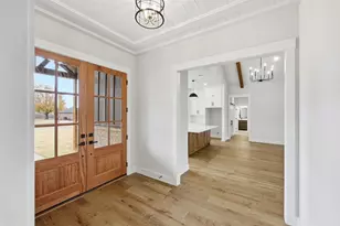 509 Emma St, Grandview, TX 76050 - Photo 9