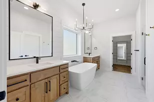 509 Emma St, Grandview, TX 76050 - Photo 23