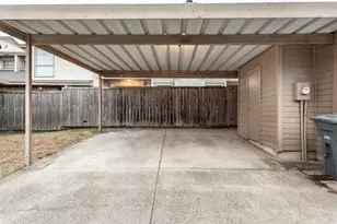 13109 Burninglog Ln, Dallas, TX 75243 - Photo 33