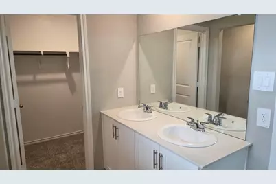 1012 Cherry Cove Drive, Fort Worth, TX 76131 - Photo 9