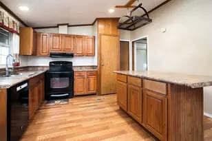 20501 Shore Breeze Dr, Chandler, TX 75758 - Photo 33