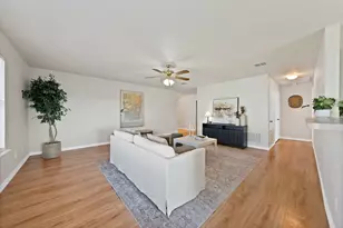 1448 Knottingham Dr, Little Elm, TX 75068 - Photo 7