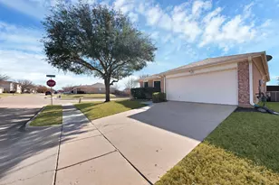 1448 Knottingham Dr, Little Elm, TX 75068 - Photo 23