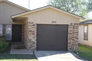 401 Hallvale Dr, White Settlement, TX 76108 - Photo 29