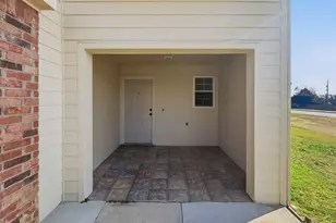 3950 Seaside Ct, Fort Worth, TX 76040 - Photo 3