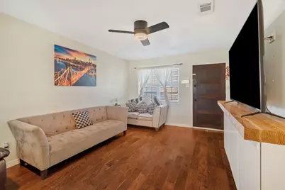 2320 Meadow Lark, Irving, TX 75060 - Photo 5