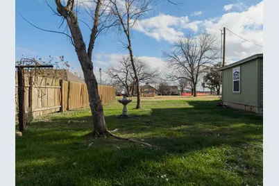 304 S 1st Street, Abbott, TX 76621 - Photo 7