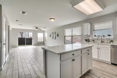 2429 N Emerald Lane, McKinney, TX 75071 - Photo 3