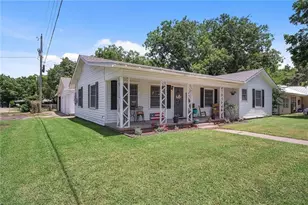 101 Easy St, Valley Mills, TX 76689 - Photo 1